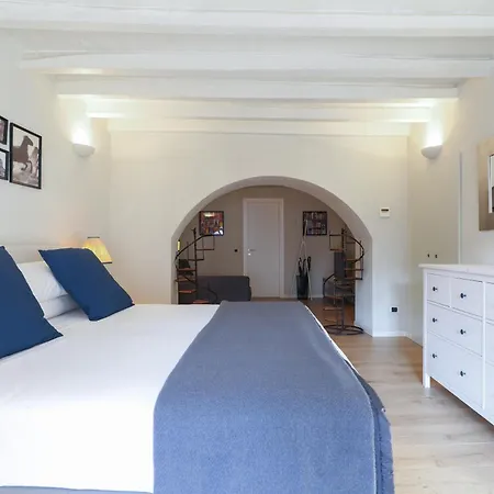 Elegant Rosales Apt. * Milan