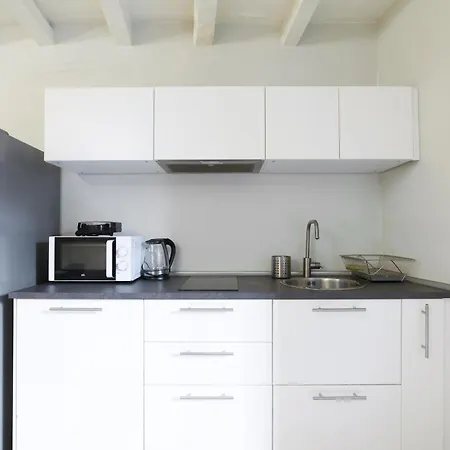 Elegant Rosales Apt. * Μιλάνο