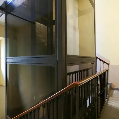 Διαμέρισμα Elegant Rosales Apt.