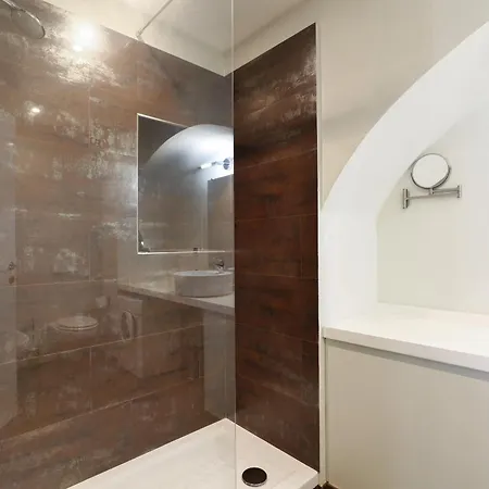 アパート Elegant Rosales Apt.